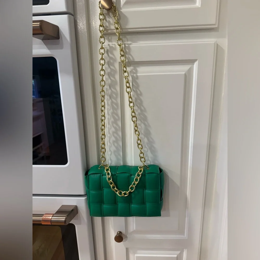 Green Woven Leather Shoulder Bag - Picture 2 of 14